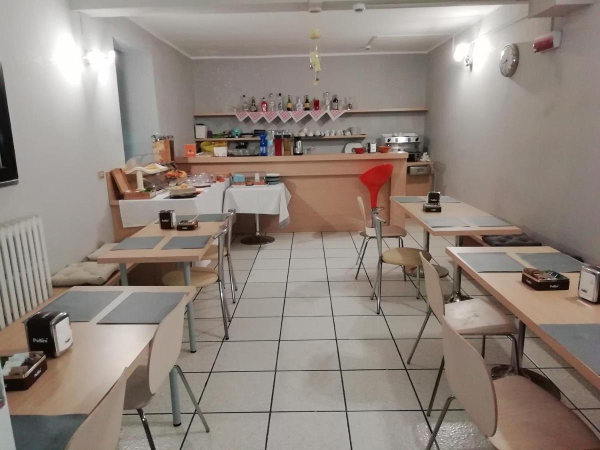 Miu Hotel Milan Luaran gambar